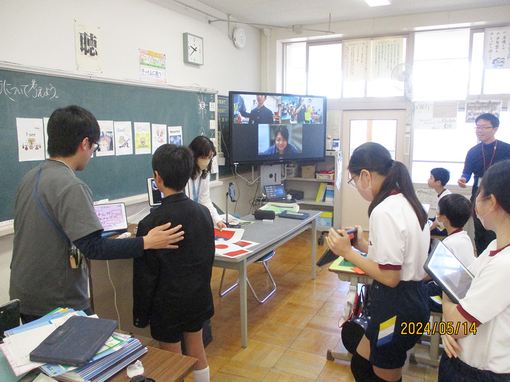 写真：台湾の小学校との交流学習