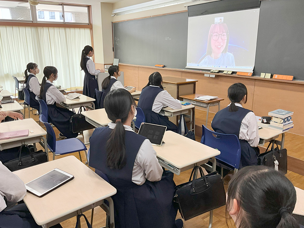 写真：探究的な学びの進捗状況報告会を実施しました