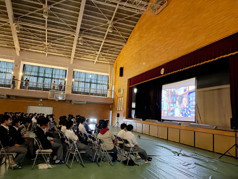 写真：学校祭にて優秀作品を発表しました