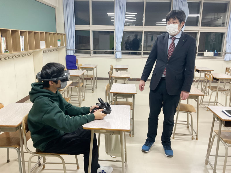 写真：VRで個別学習